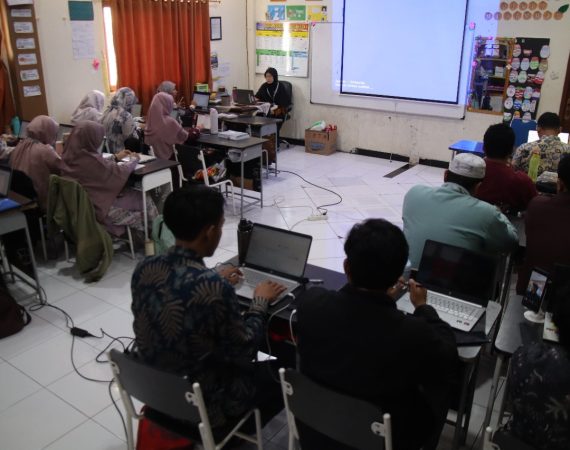 Rapat Kerja Unit TK, SD, SMP, SMA, dan Perapihan kelas