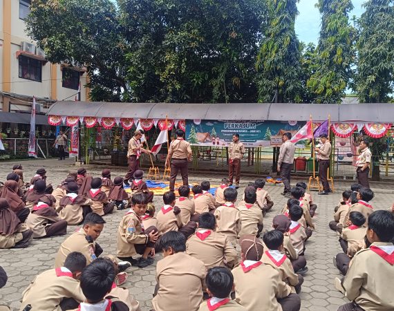 Perkemahan Kamis Jum’at (PERKAJUM) SD