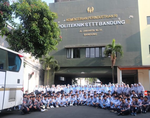 Goes To Campus ke STTT Bandung dan ITB